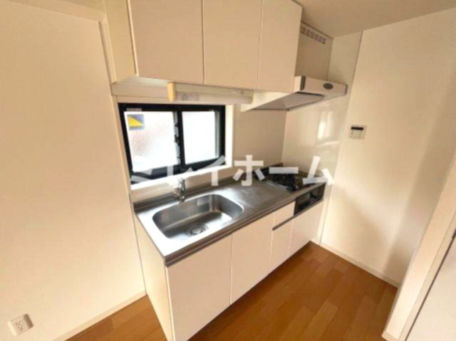 ガーデンハウスのキッチン|同建物内、別のお部屋の参考写真になります。