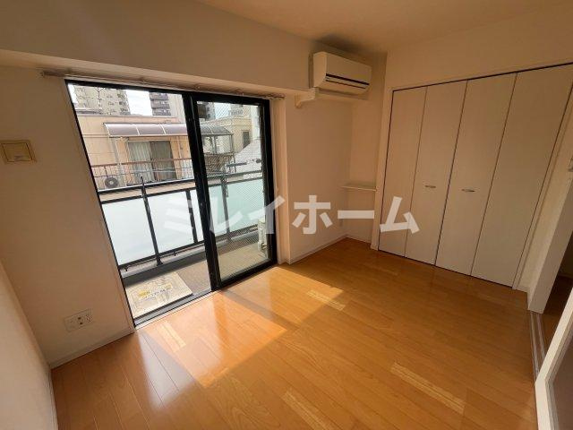 ガーデンハウスの寝室|同建物内、別のお部屋の参考写真になります。