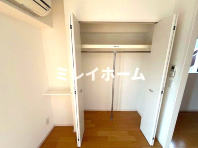 ガーデンハウスの収納|同建物内、別のお部屋の参考写真になります。