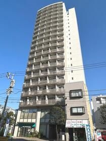 プライムアーバン西大島の外観