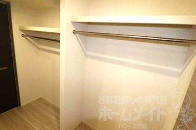 グラナーデ江戸川Bの収納