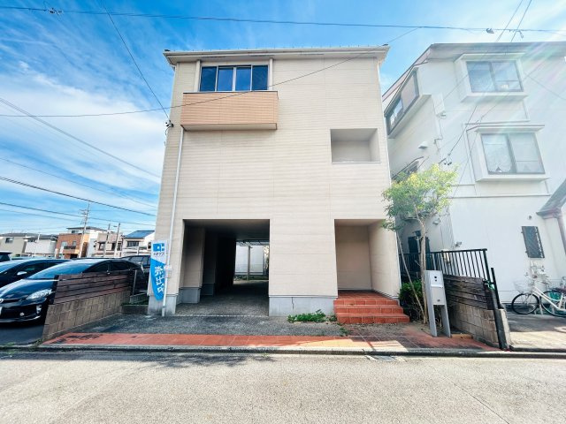 名古屋市熱田区二番２丁目の中古一戸建の外観|☆２０２６年７月リフォーム済☆　　いつでもご案内できます♪（お問合せ当日、平日、水曜、夜間の見学でもＯＫ）　インナーガレージ・駐車２台可！　リビング約２０．３帖！　ワイドバルコニー・テラス付き！