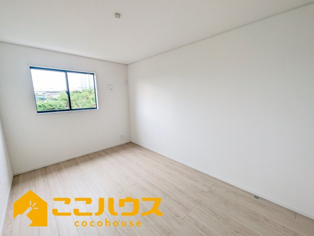 沖縄市胡屋第1　クレイドルガーデン　新築戸建て　全13棟　11号棟の洋室|洋室6.7帖

