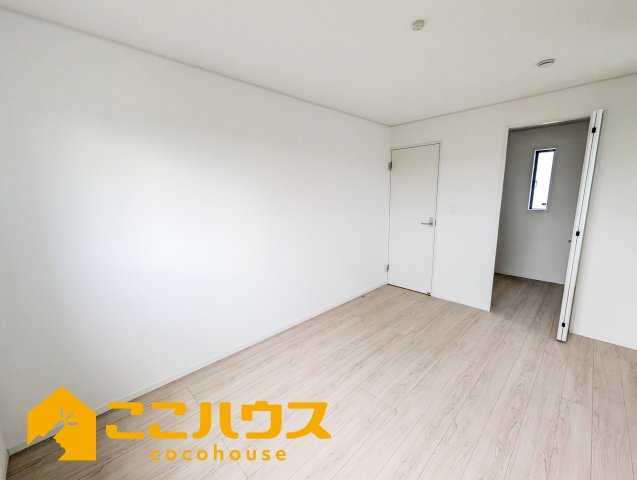 沖縄市胡屋第1　クレイドルガーデン　新築戸建て　全13棟　11号棟の洋室|洋室6.7帖

