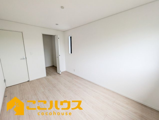 沖縄市胡屋第1　クレイドルガーデン　新築戸建て　全13棟　11号棟の洋室|洋室6.7帖
