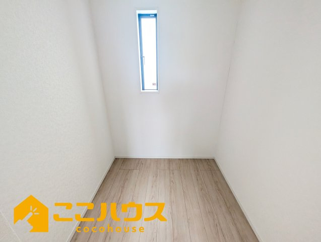 沖縄市胡屋第1　クレイドルガーデン　新築戸建て　全13棟　11号棟の収納|大容量のウォークインクローゼット

