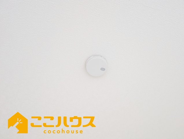 沖縄市胡屋第1　クレイドルガーデン　新築戸建て　全13棟　11号棟のその他|煙感知器
