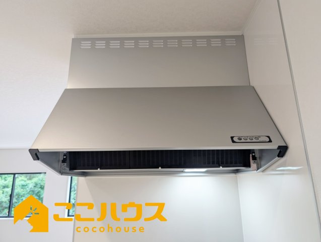 沖縄市胡屋第1　クレイドルガーデン　新築戸建て　全13棟　11号棟のキッチン|掃除のしやすい換気扇
