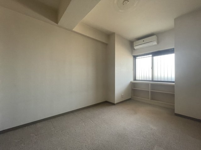 ダイアパレス西内町の洋室