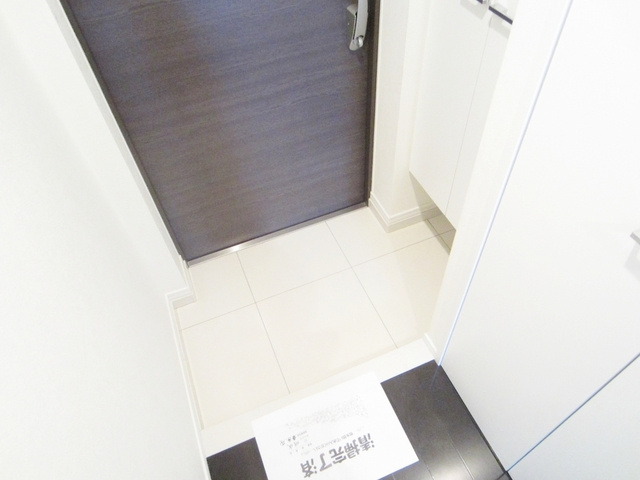 プレミアムキューブ東十条Ａｒｉａの玄関|玄関までオシャレ！