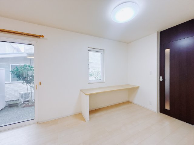 【中古戸建】前橋市小屋原町の外観|■駐車場｜駐車スペースも確保しています♪広々とした駐車スペースなので、運転が苦手な方も安心です♪