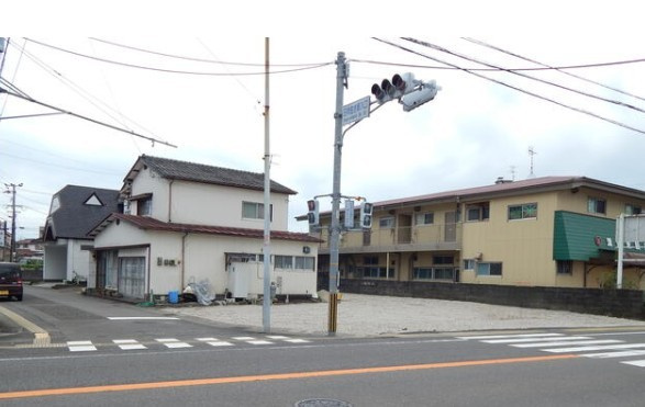 大字島之内の前面道路含む現地写真