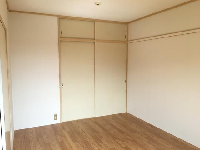 柏葉ハイツの寝室