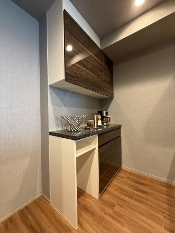 渋谷区千駄ヶ谷４丁目の中古マンションの収納|カップボード