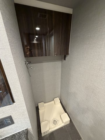 渋谷区千駄ヶ谷４丁目の中古マンションのランドリースペース