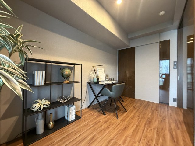 渋谷区千駄ヶ谷４丁目の中古マンションの洋室|（約5.5帖）