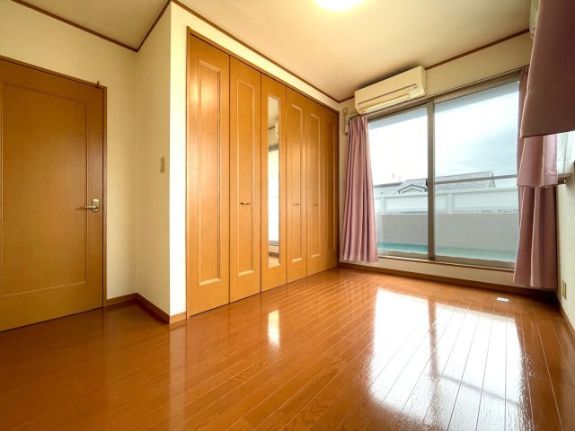 Uビルの居間・リビング|ゆったり過ごせる居間です