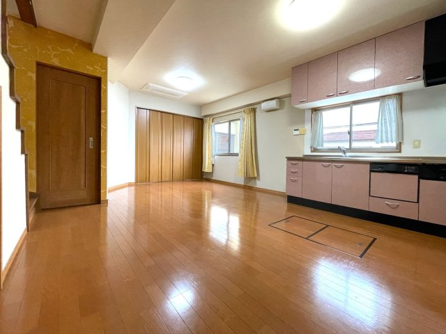 Uビルの居間・リビング|ゆったり過ごせる居間です