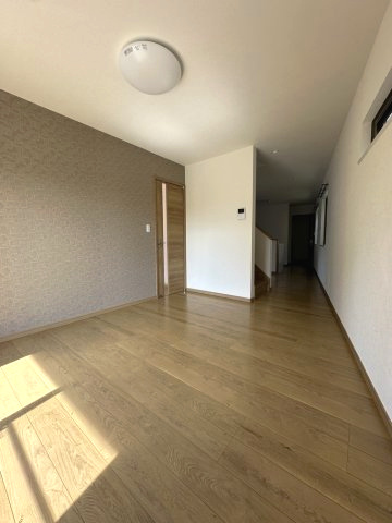 清水区入江南町 戸建の居間・リビング