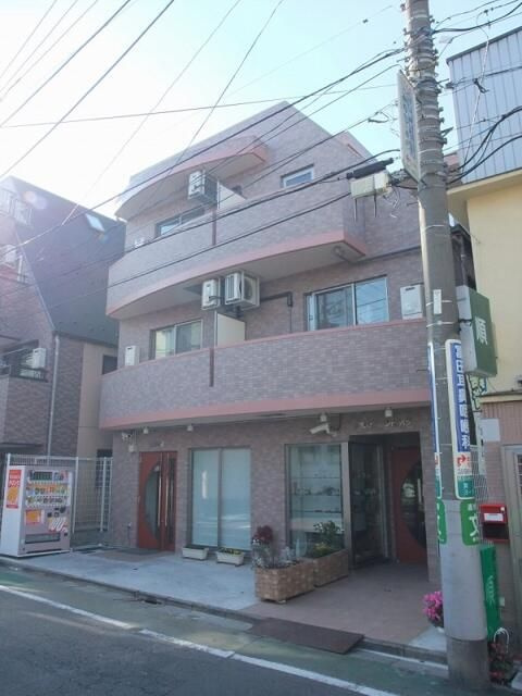 リクレイシア富士見台の外観