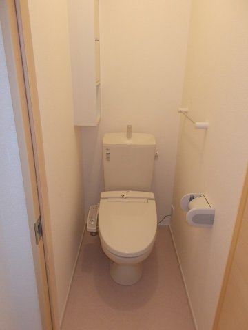 ルナ　イ　ソルＢのトイレ|清潔感のあるトイレです