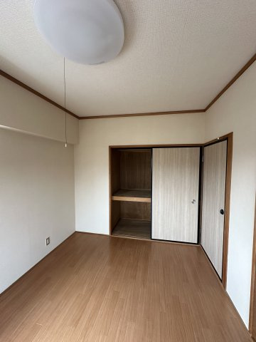 グリーンハイツ東山の居間・リビング