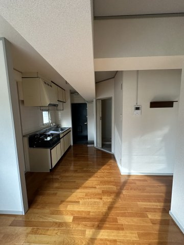 グリーンハイツ東山の居間・リビング