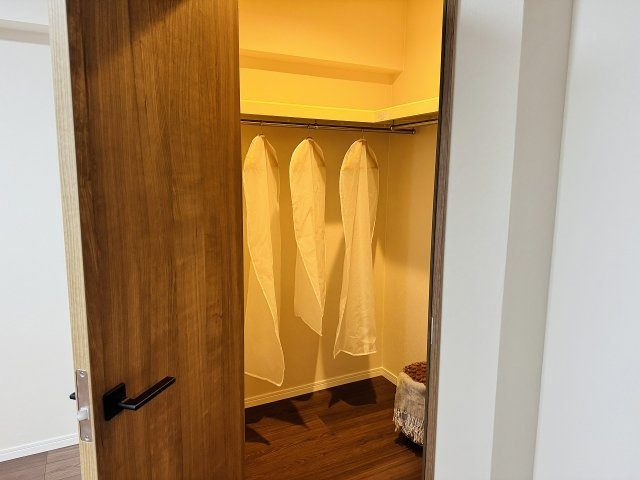 タウンズ八王子センタークレストの収納|～ウォークインクローゼットでお荷物がスッキリ収まります～