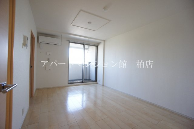 ラフレシールⅡの居間・リビング