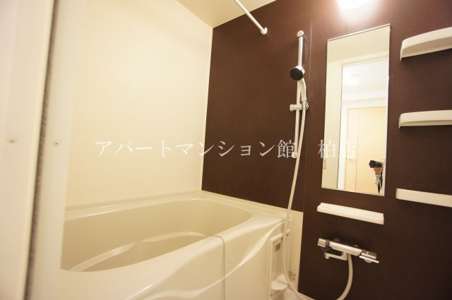 ラフレシールⅡの浴室