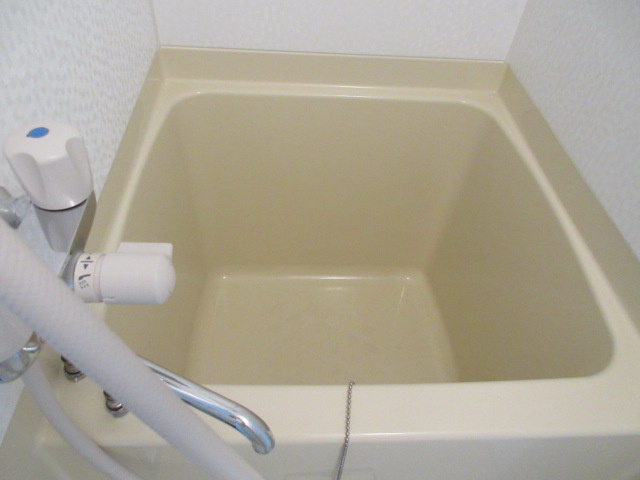 サンメイクハイツの浴室