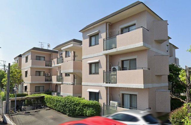 フォルム池田五月丘E棟の外観