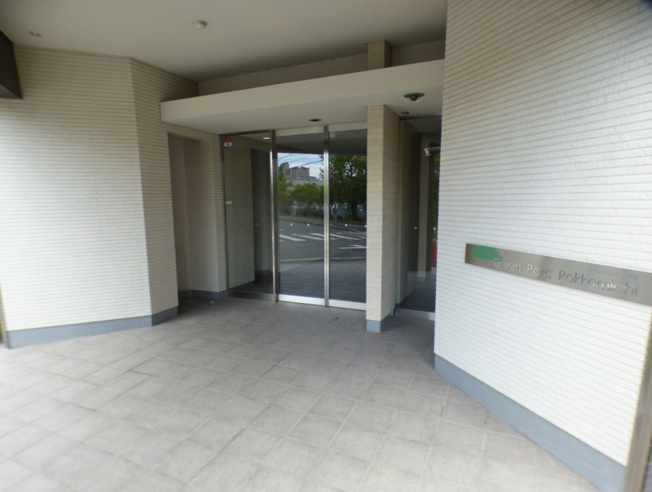 【エントランス】グリンパルク六甲道