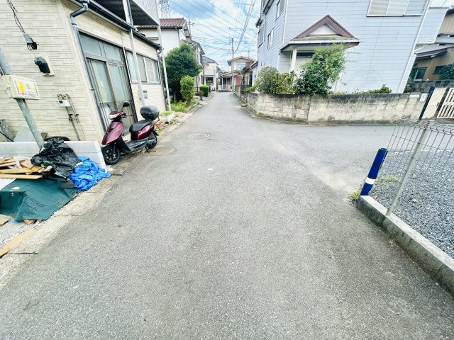 佐倉市上志津03期の前面道路含む現地写真