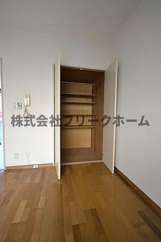 グランデッサ代沢の収納