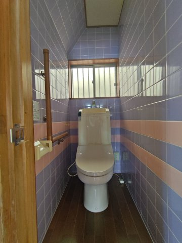 SHS戸建借家のトイレ