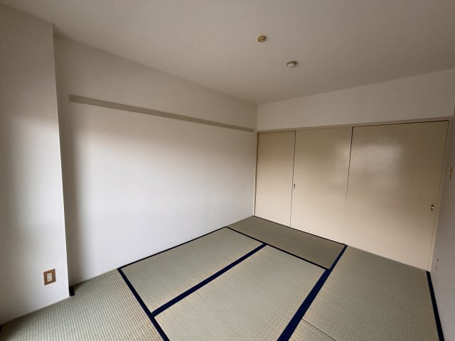 ロイヤルハイツ大野の和室