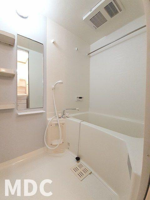 板野郡藍住町矢上字安任のアパートの浴室