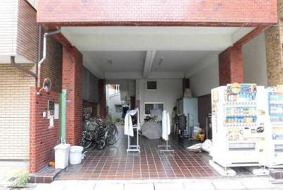 【エントランス】 | マンション渡辺
