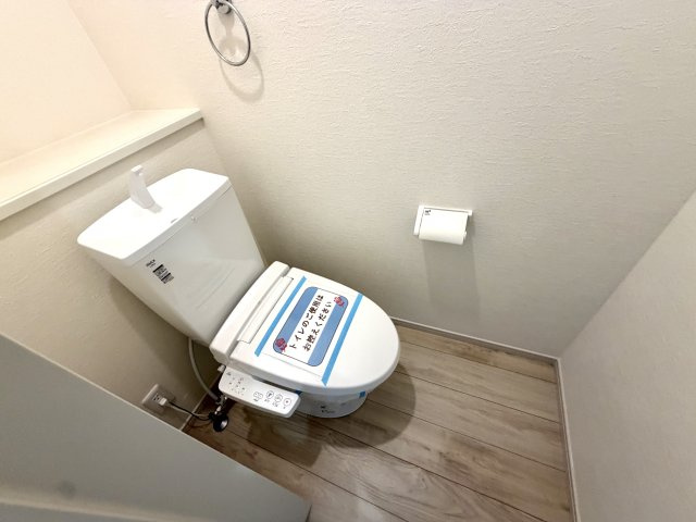 越谷市大泊１期１号棟FIT-ACE　新築戸建のトイレ|トイレが2つあることで毎日の順番待ちのストレスを解消。ご家族全員が快適に過ごせる嬉しい設備です。