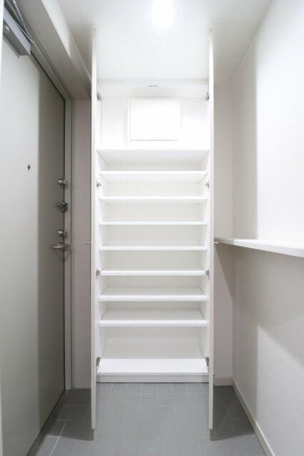 ＧｒａｎＤｕｏ三軒茶屋９の収納