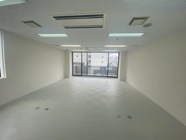 宮崎ビル１のロビー
