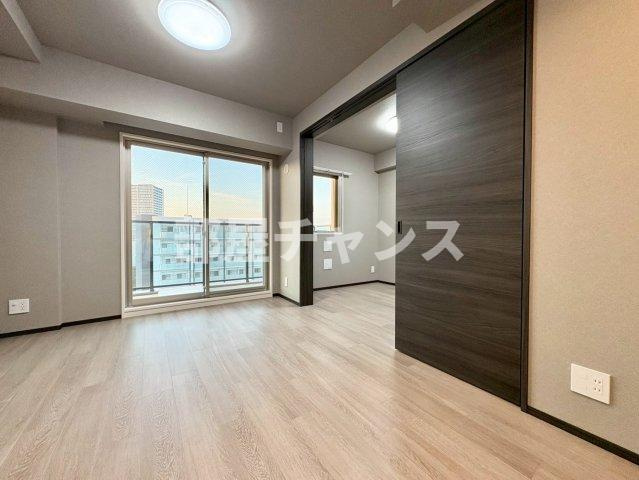 プレサンスレイズ金山アクスの居間・リビング