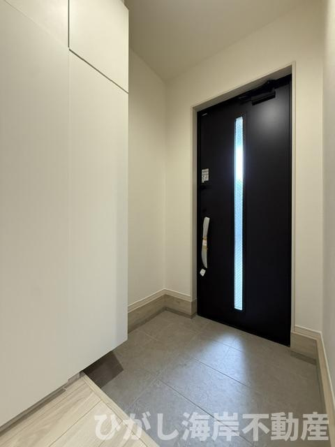 平塚市達上ケ丘　新築戸建の玄関|玄関