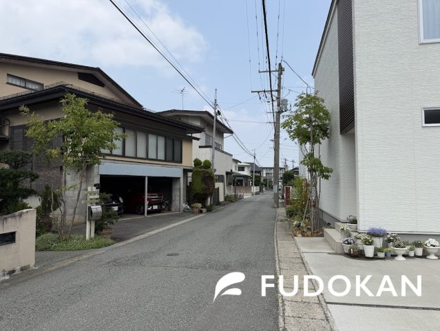 山形市円応寺町2期【新築建売】1号棟の前面道路含む現地写真|前面道路になります。
