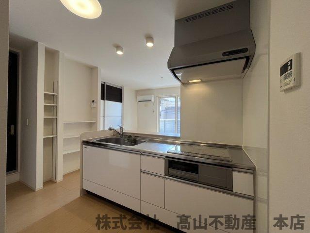 福岡県宗像市土穴2丁目のキッチン