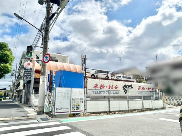 新築戸建　伊丹市野間1丁目の前面道路含む現地写真