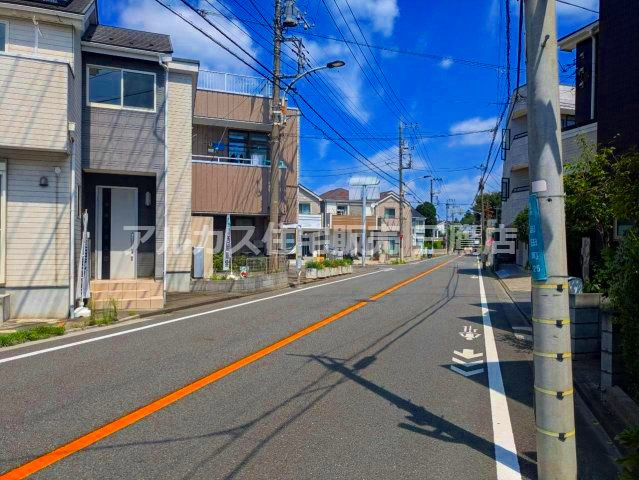 多摩湖線 一橋学園駅 17分 中古戸建 小平市鈴木町1丁目の前面道路含む現地写真
