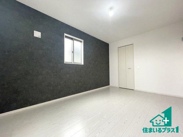 ■枚方市香里ケ丘8丁目　第8期　新築一戸建ての洋室|シンプルな洋室は、自分好みのインテリアが楽しめます♪ご家族とインテリアや家具を選びに行くのは入居時の醍醐味の一つです。ぜひお楽しみください♪