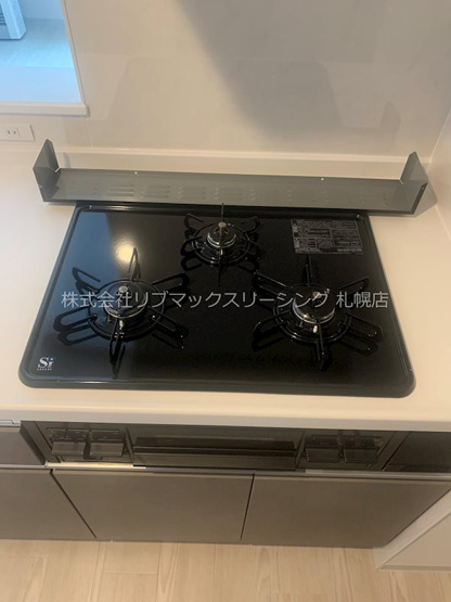 【キッチン】ル・ヌアージュ山鼻南